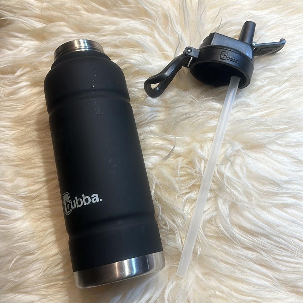 SALE!! Trailblazer water bottle with handle and straw